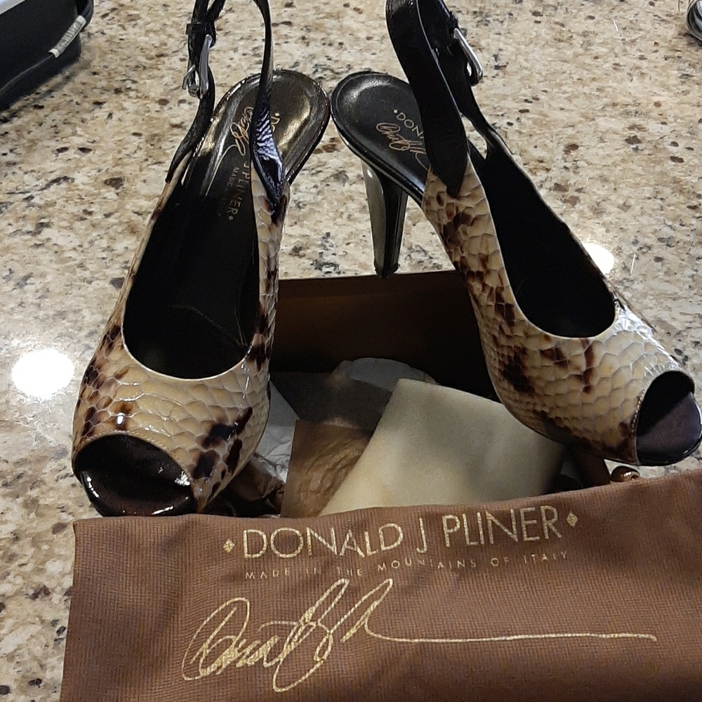 Donald J Pliner